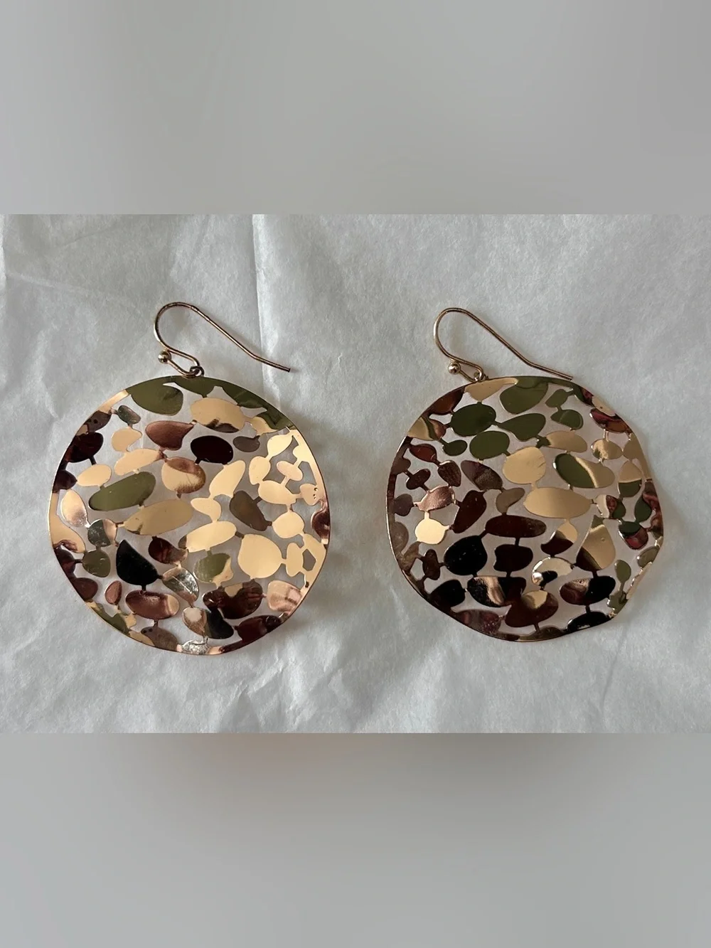 N/A gold tone